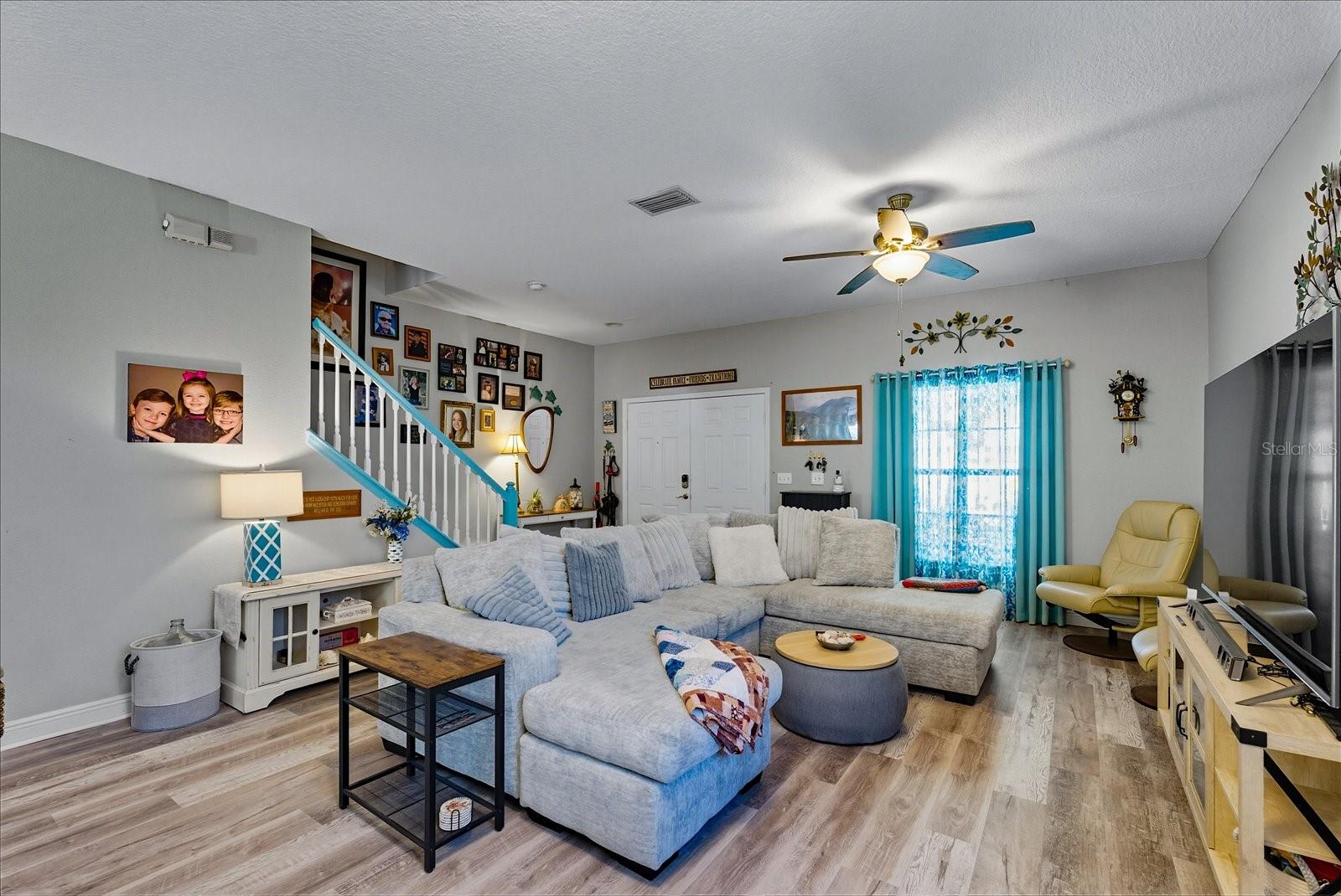 SOUTH BAY LAKES UNIT 1 - Residential