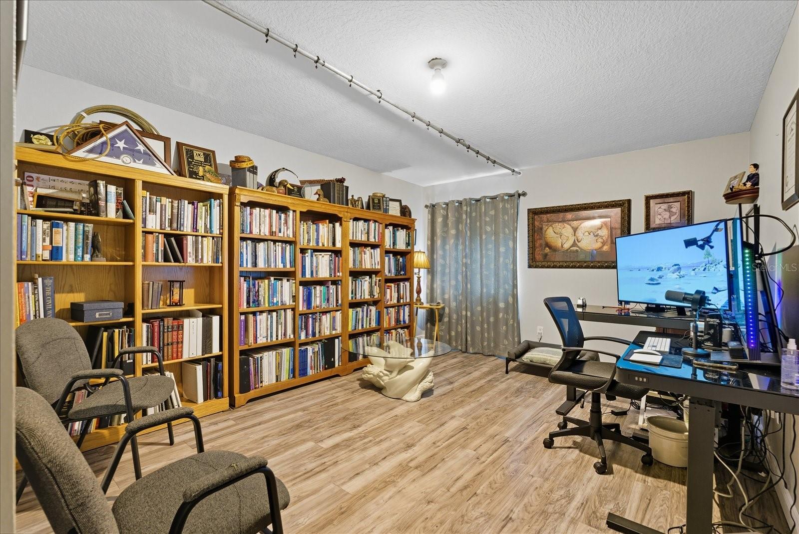 SOUTH BAY LAKES UNIT 1 - Residential