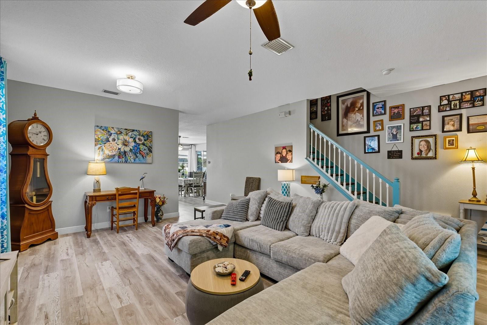 SOUTH BAY LAKES UNIT 1 - Residential