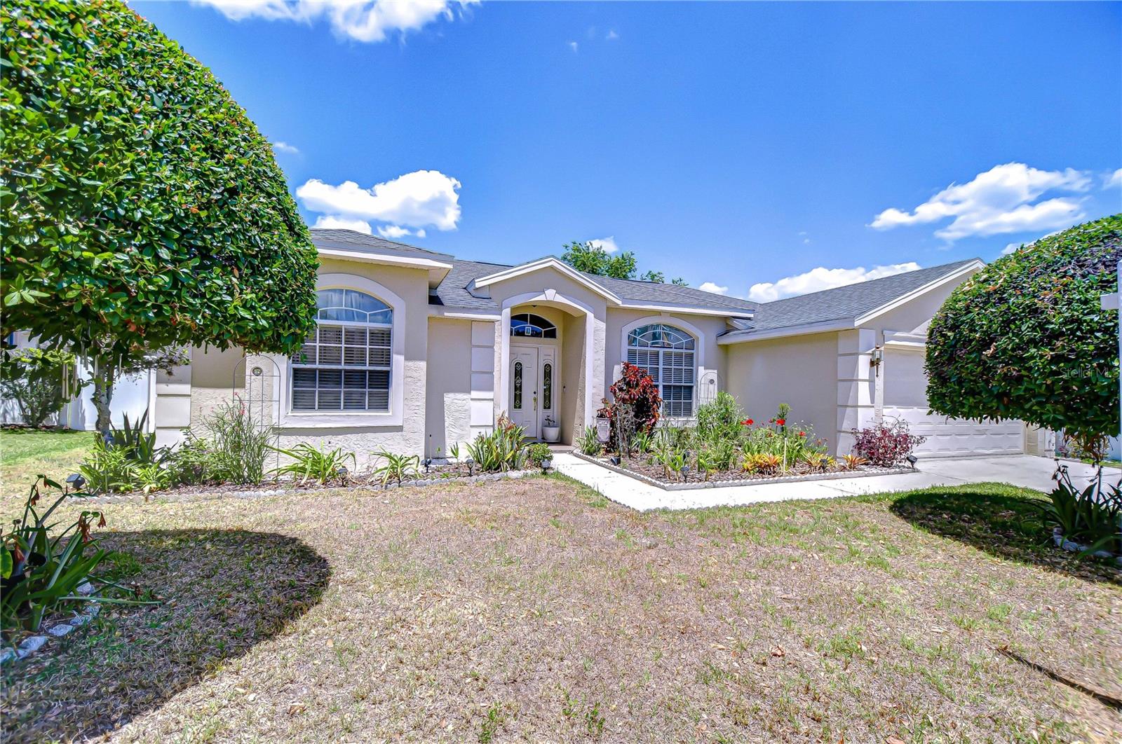 316 CRYSTAL GOBLET COURT