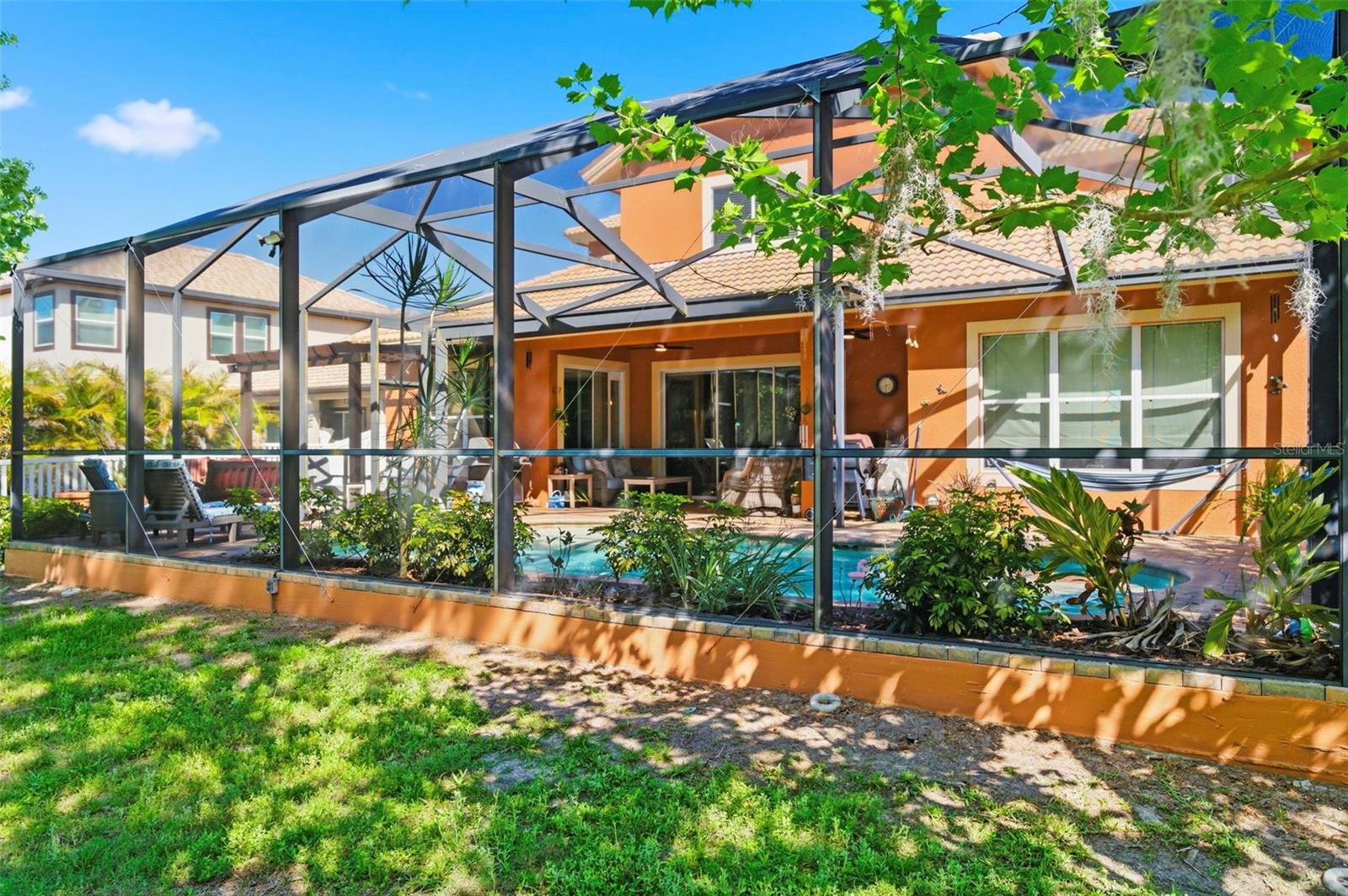 WATERS EDGE - Residential