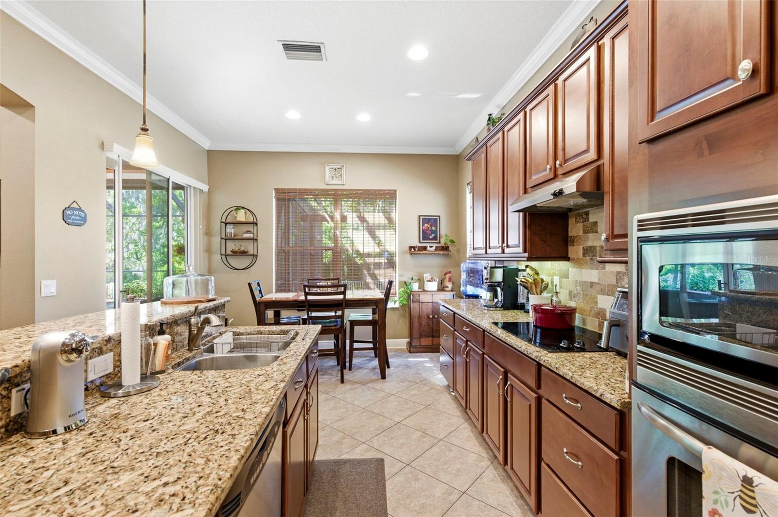 WATERS EDGE - Residential