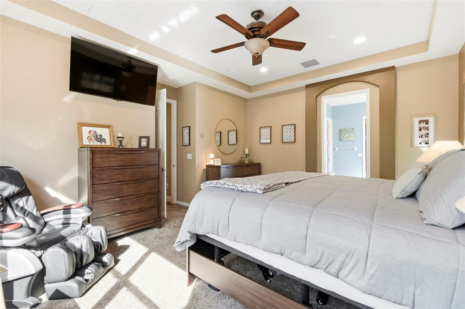 WATERS EDGE - Residential