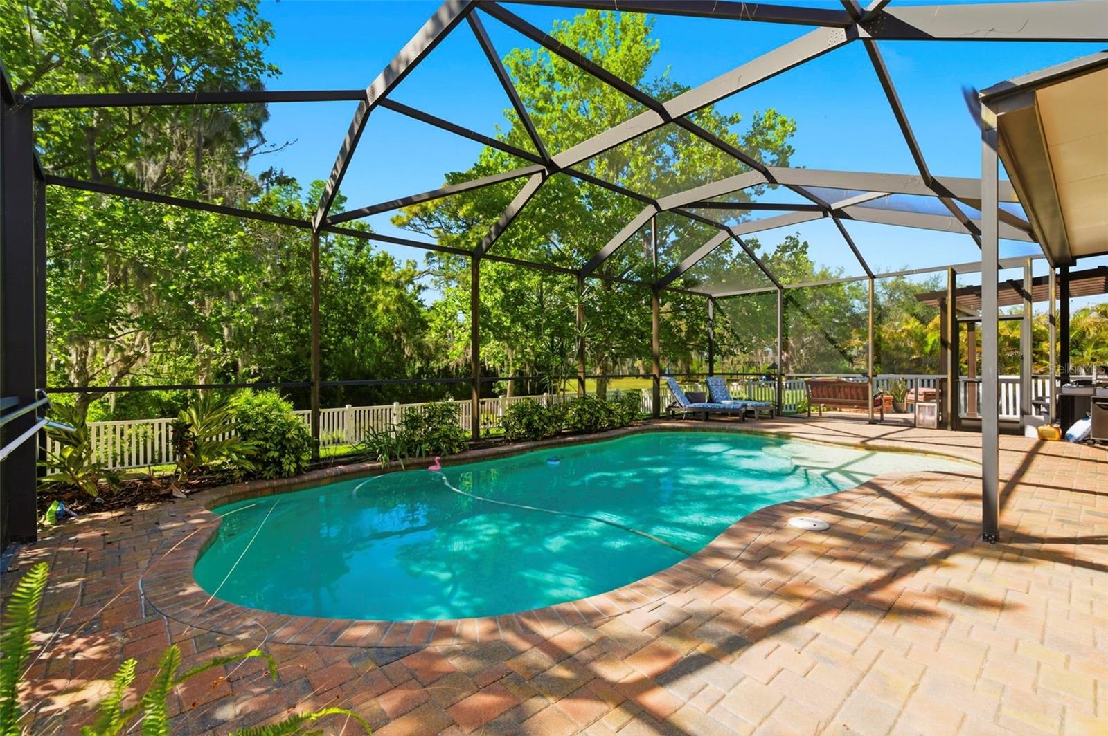 WATERS EDGE - Residential