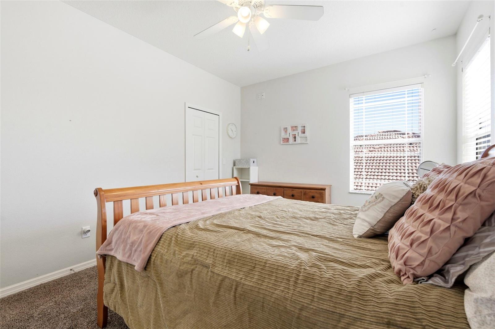 WATERS EDGE - Residential