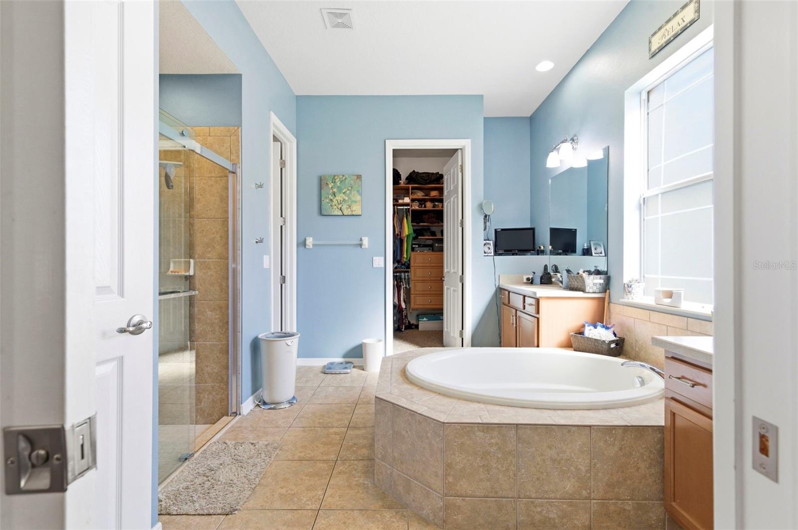 WATERS EDGE - Residential