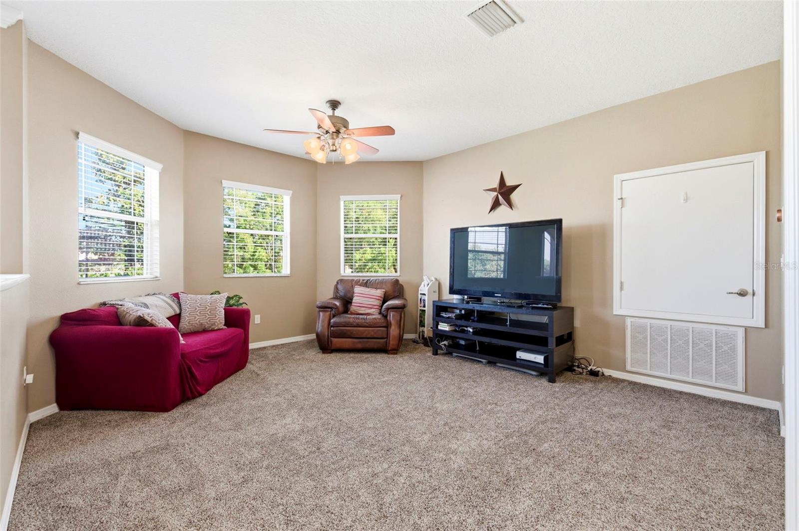 WATERS EDGE - Residential