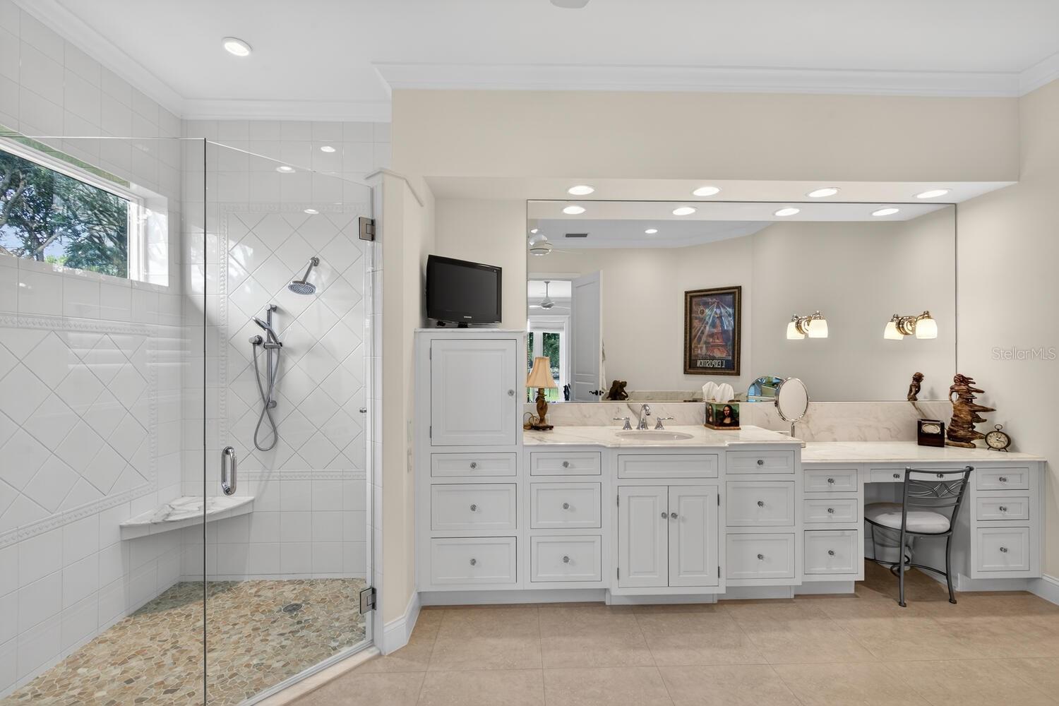 ISLAND ESTATES SUB - Residential