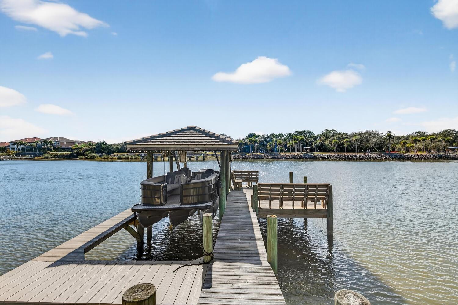 ISLAND ESTATES SUB - Residential