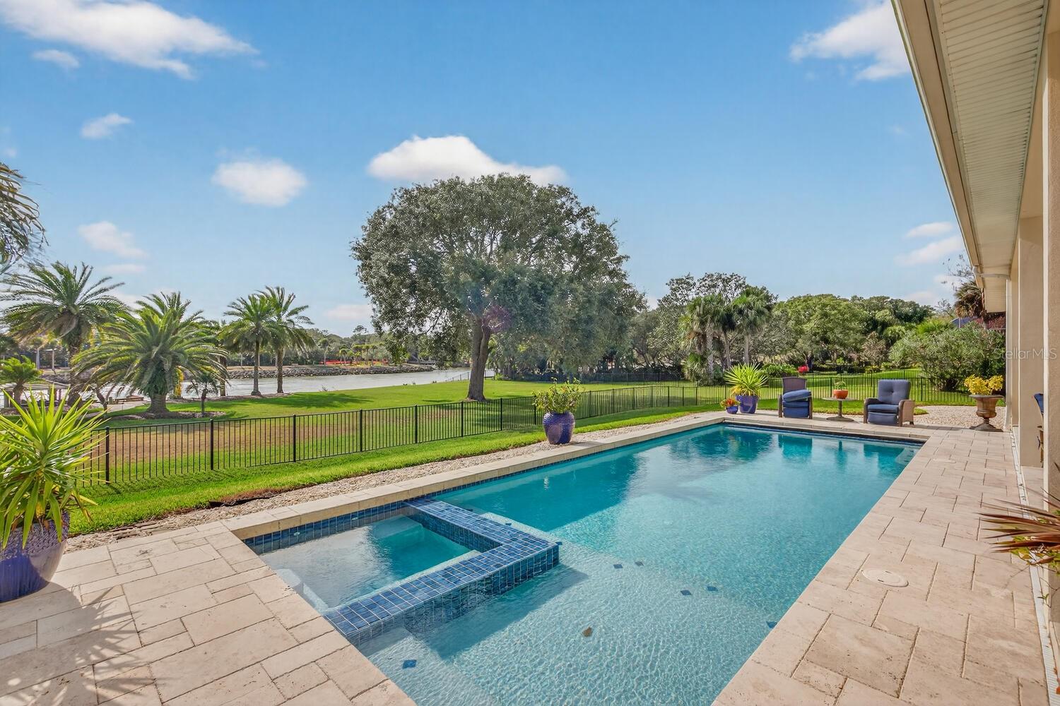 ISLAND ESTATES SUB - Residential