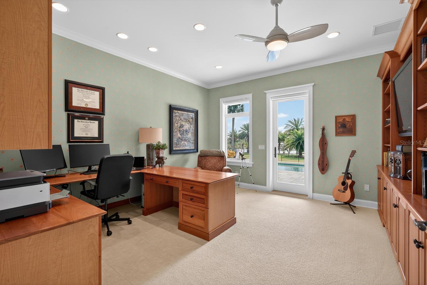 ISLAND ESTATES SUB - Residential