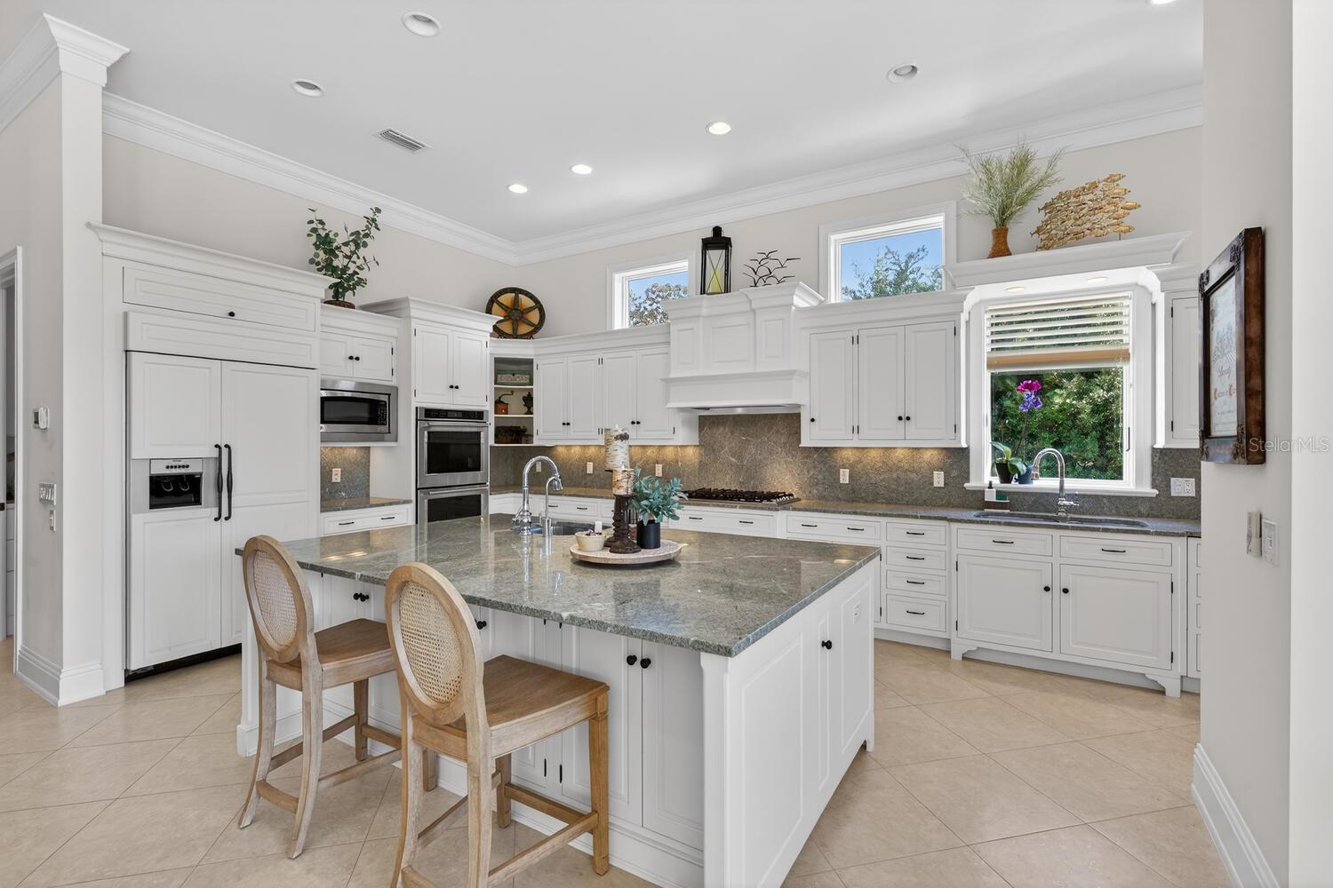 ISLAND ESTATES SUB - Residential