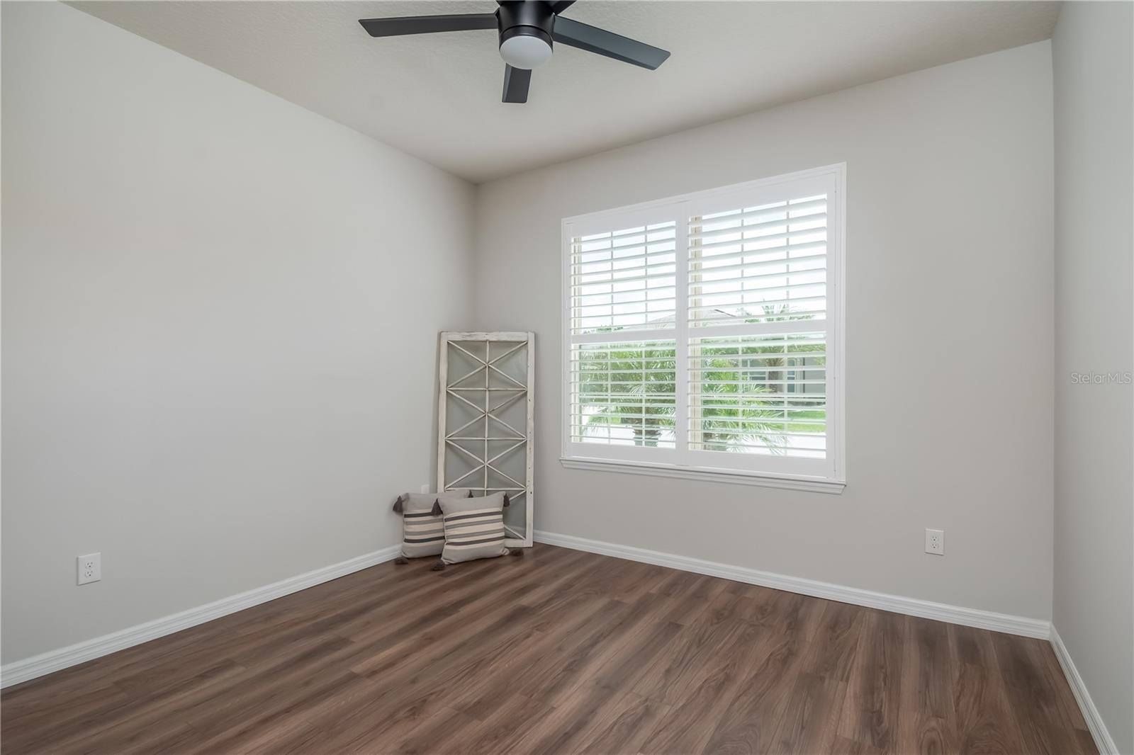 STONE CREEK - Residential