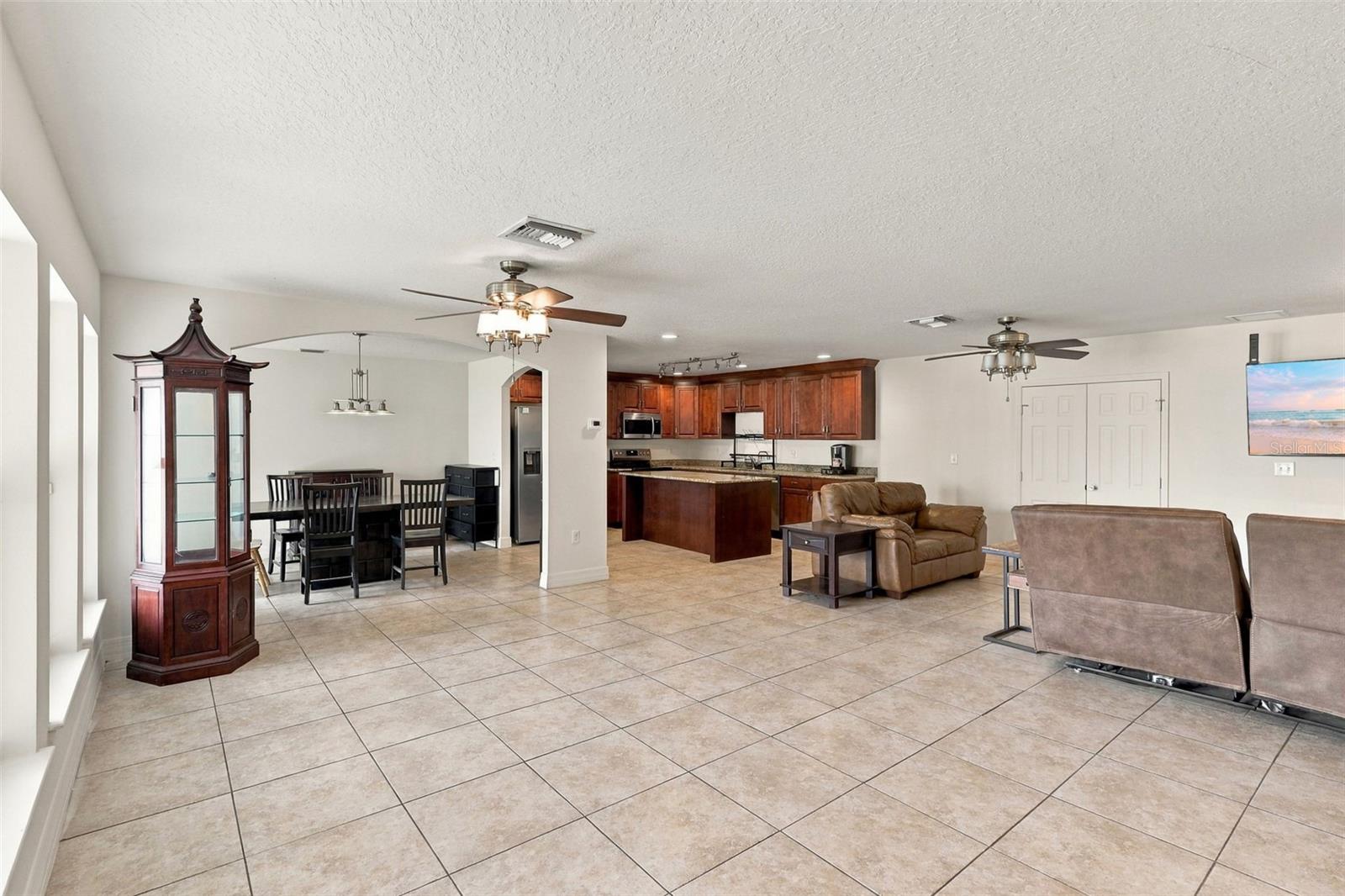 1250 PALOS VERDE DRIVE