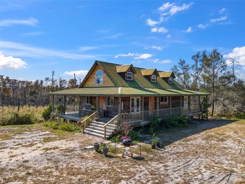 A home in CEDAR KEY