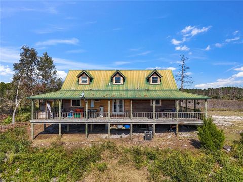 A home in CEDAR KEY