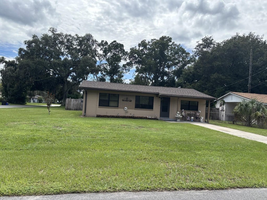 Photo of 1701 W 2nd Street, Sanford, FL 32771 (MLS # O6447521)