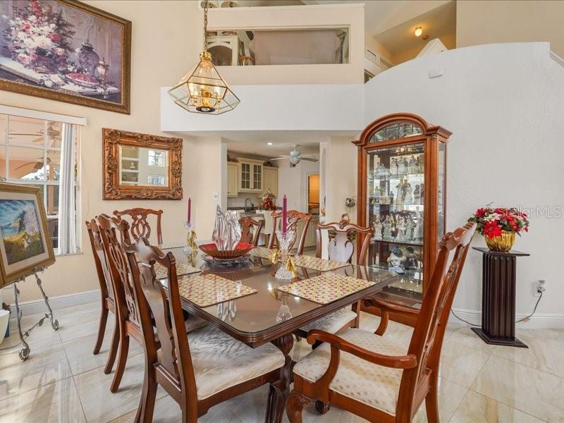 WILSHIRE OAKS - Residential