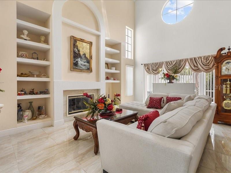 WILSHIRE OAKS - Residential