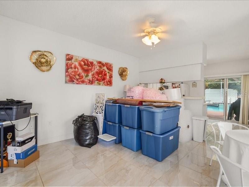 WILSHIRE OAKS - Residential