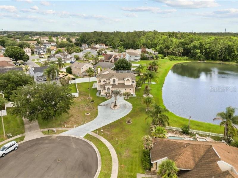 WILSHIRE OAKS - Residential