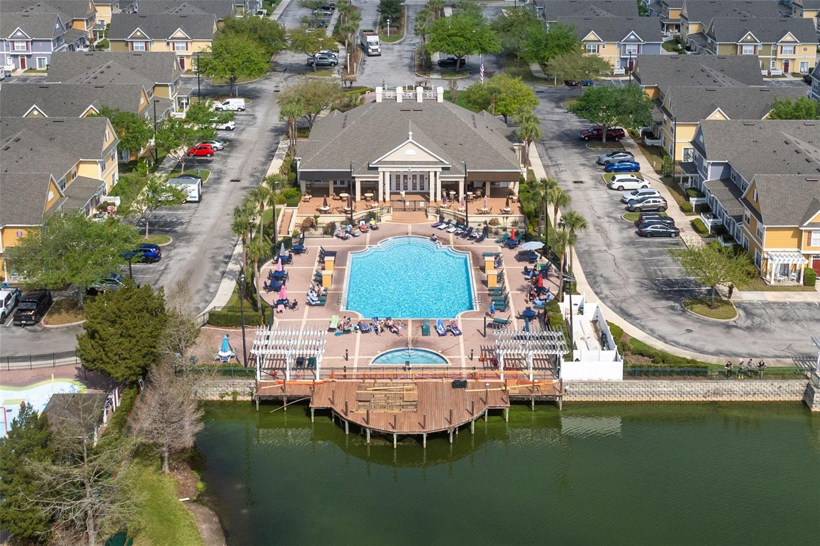 VILLAS AT SEVEN DWARFS LANE CONDO - Residential