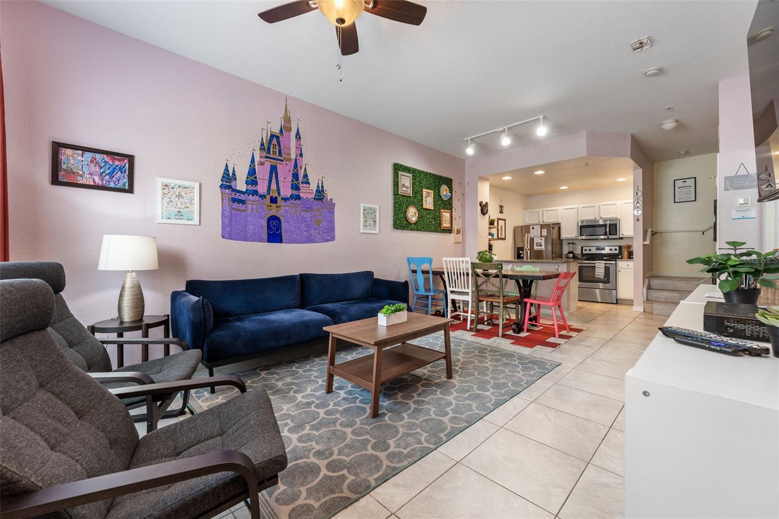 VILLAS AT SEVEN DWARFS LANE CONDO - Residential