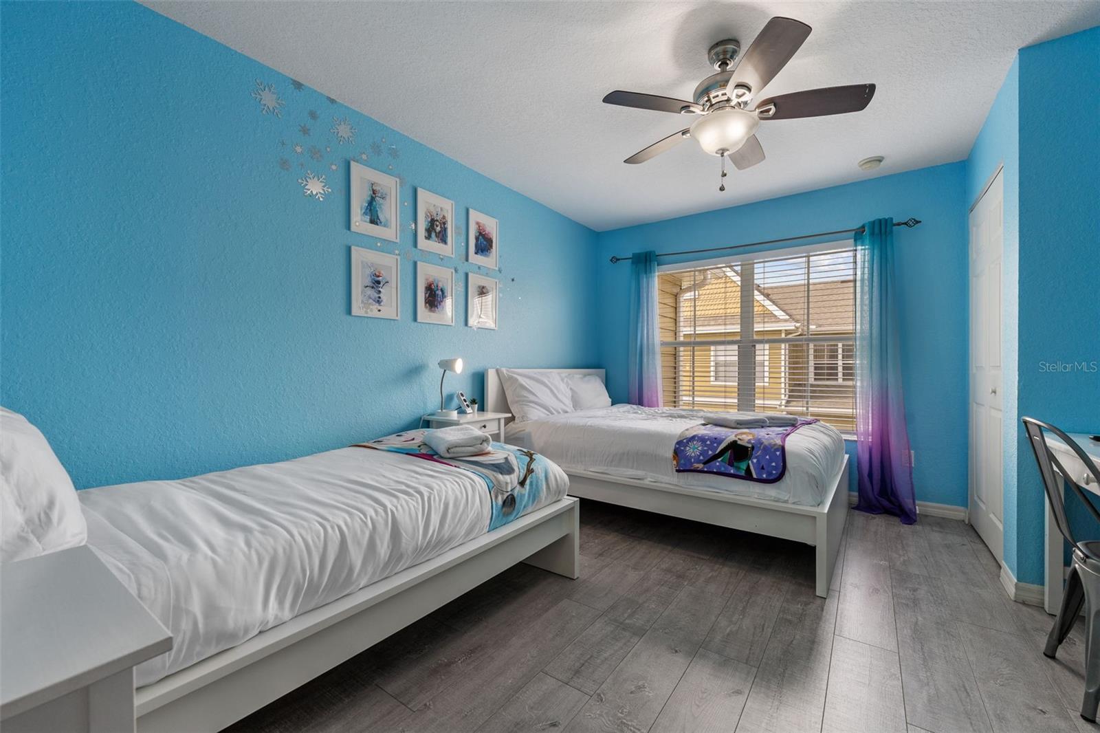 VILLAS AT SEVEN DWARFS LANE CONDO - Residential