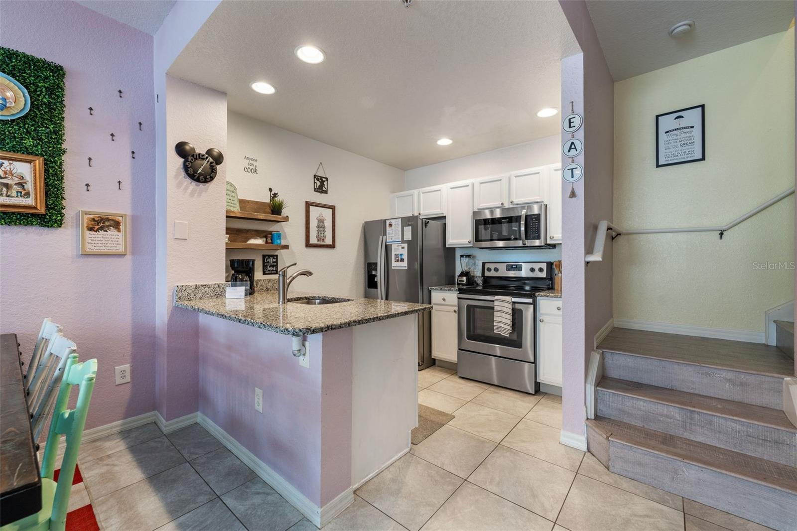 VILLAS AT SEVEN DWARFS LANE CONDO - Residential