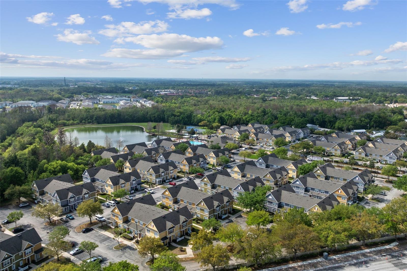 VILLAS AT SEVEN DWARFS LANE CONDO - Residential