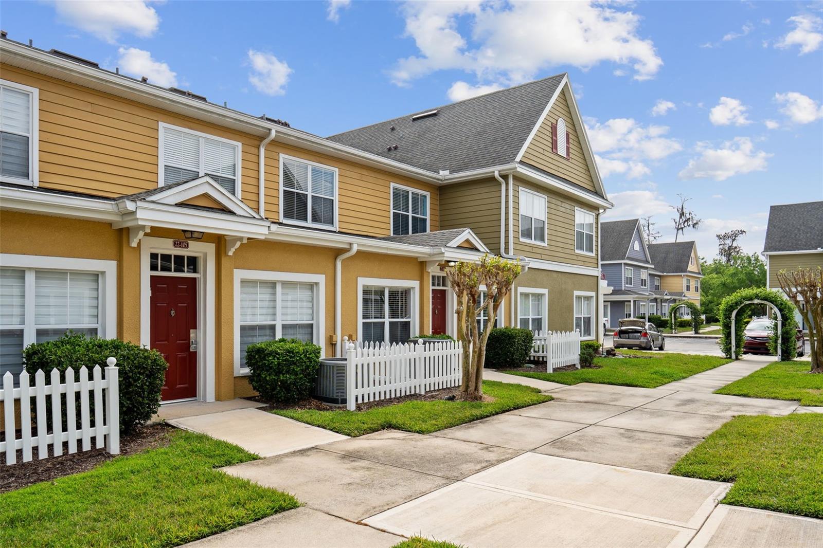 4561 YELLOWGOLD ROAD E 103