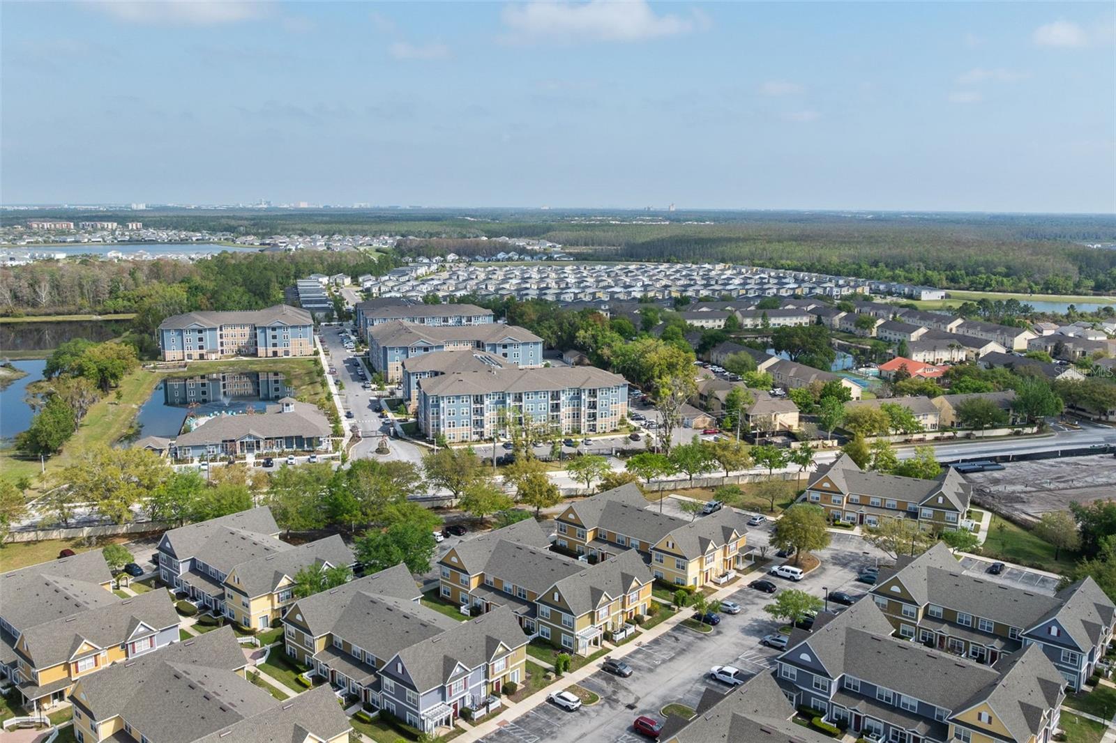 VILLAS AT SEVEN DWARFS LANE CONDO - Residential