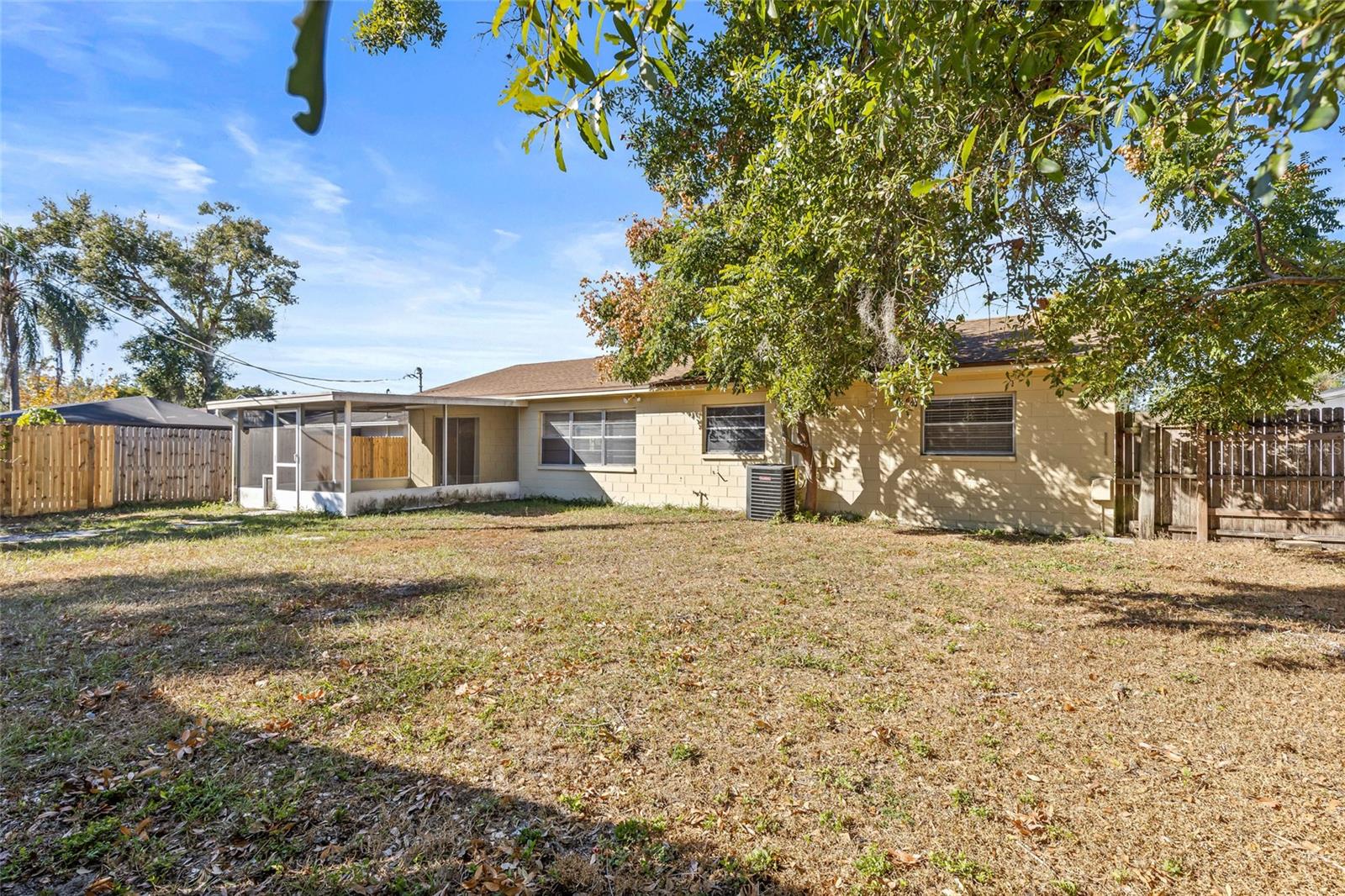 TANGLEWOOD - Residential