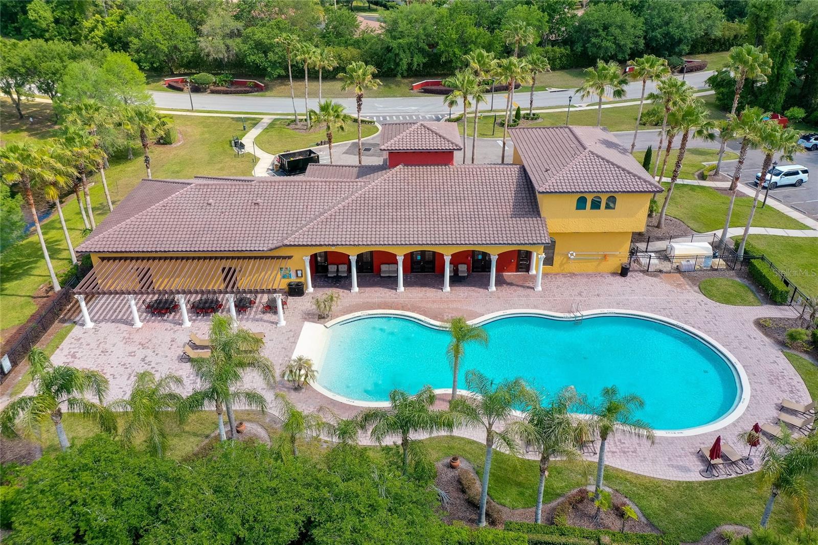 RIVIERA BELLA UNIT 2B - Residential