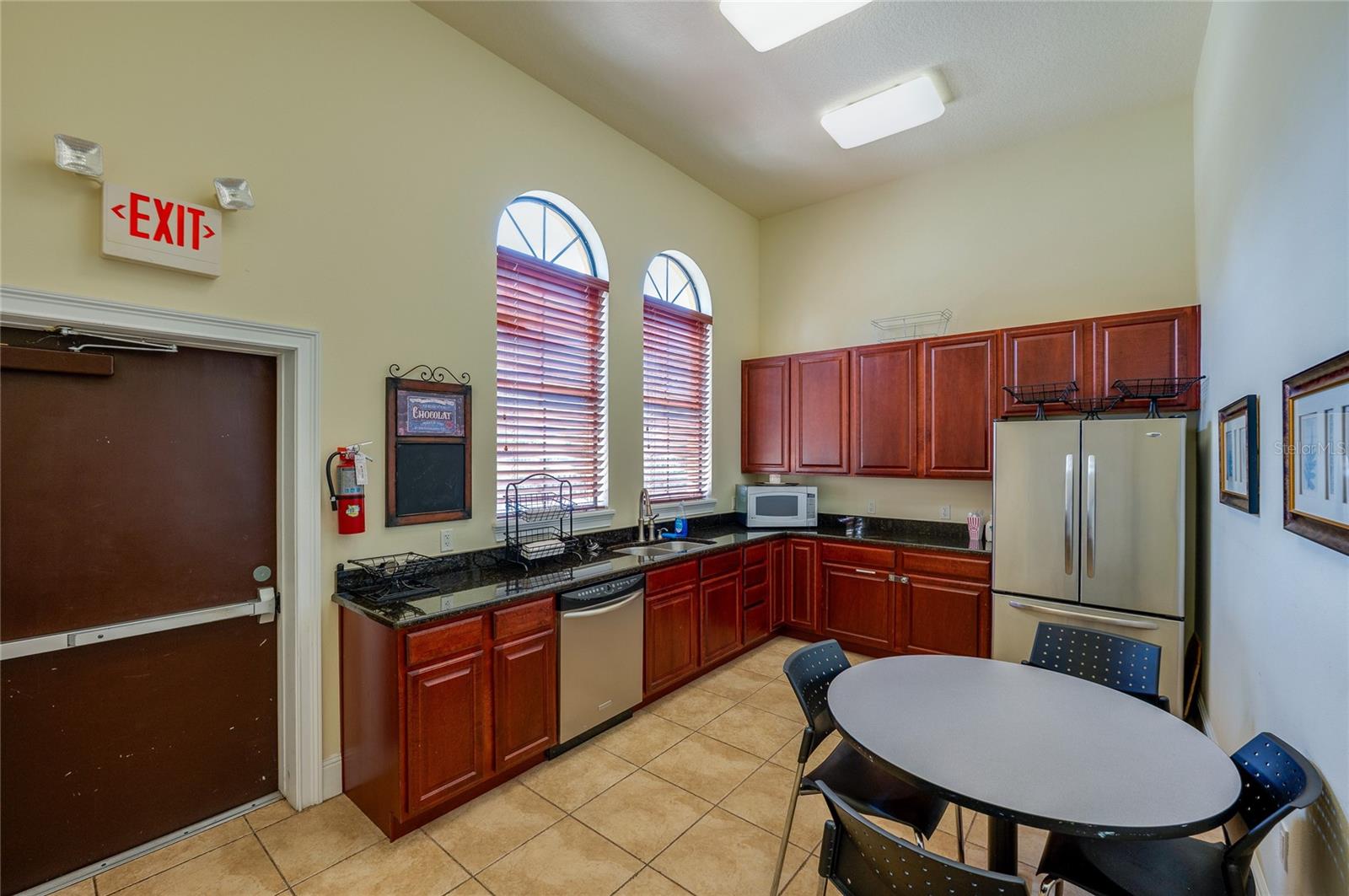 RIVIERA BELLA UNIT 2B - Residential