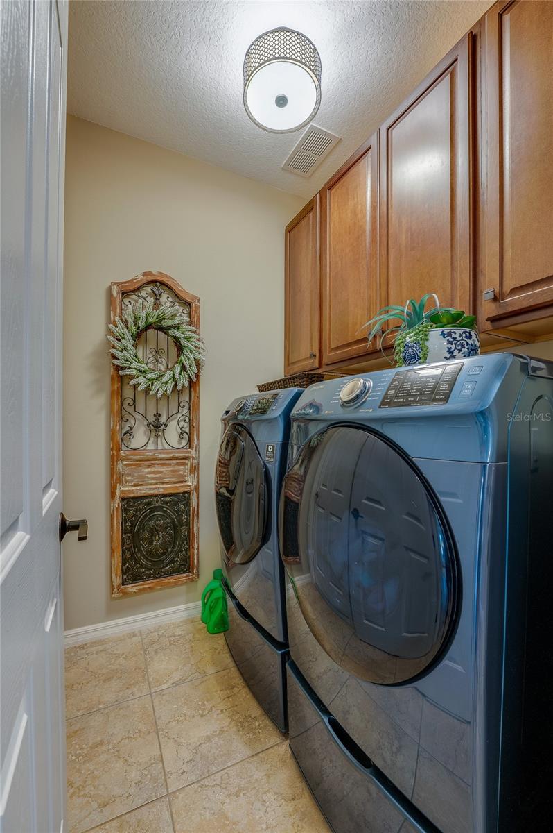 RIVIERA BELLA UNIT 2B - Residential