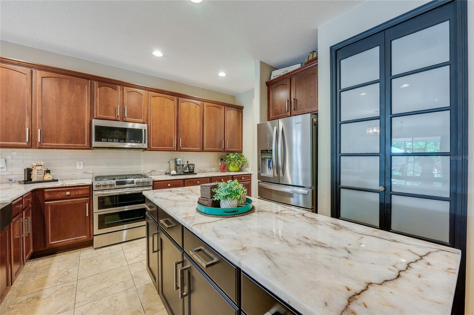 RIVIERA BELLA UNIT 2B - Residential