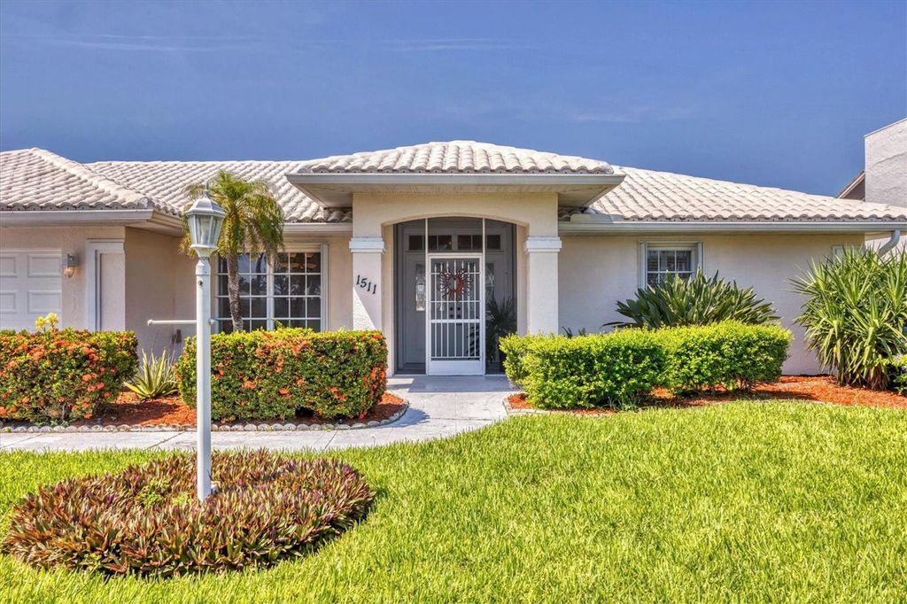 Photo of 1511 Waterford Drive, Venice, FL 34292 (MLS # A4645044)