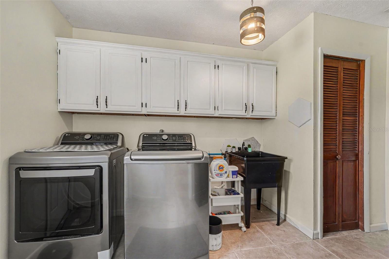 LAKEVIEW VILLAGE SECTION D UNIT I - Residential