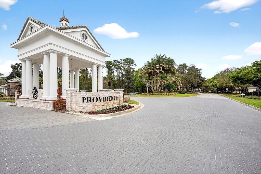 Photo of 1374 Lexington Avenue, Davenport, FL 33837 (MLS # O6391250)