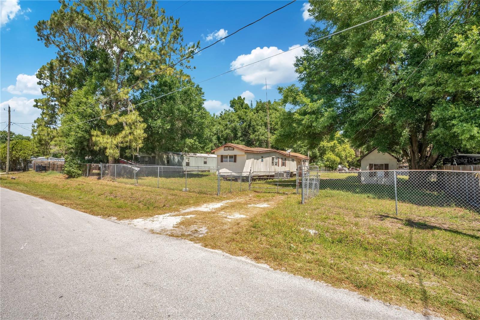 WOLF RUN - Residential