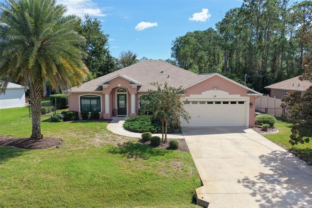 Photo of 19 Edgely Lane, Palm Coast, FL 32164 (MLS # FC322094)