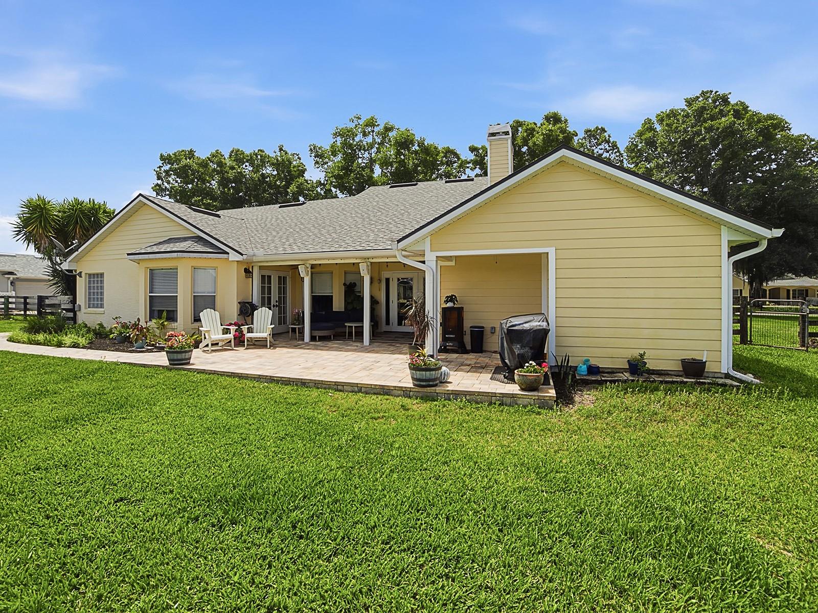 LAURELS MOUNT DORA - Residential
