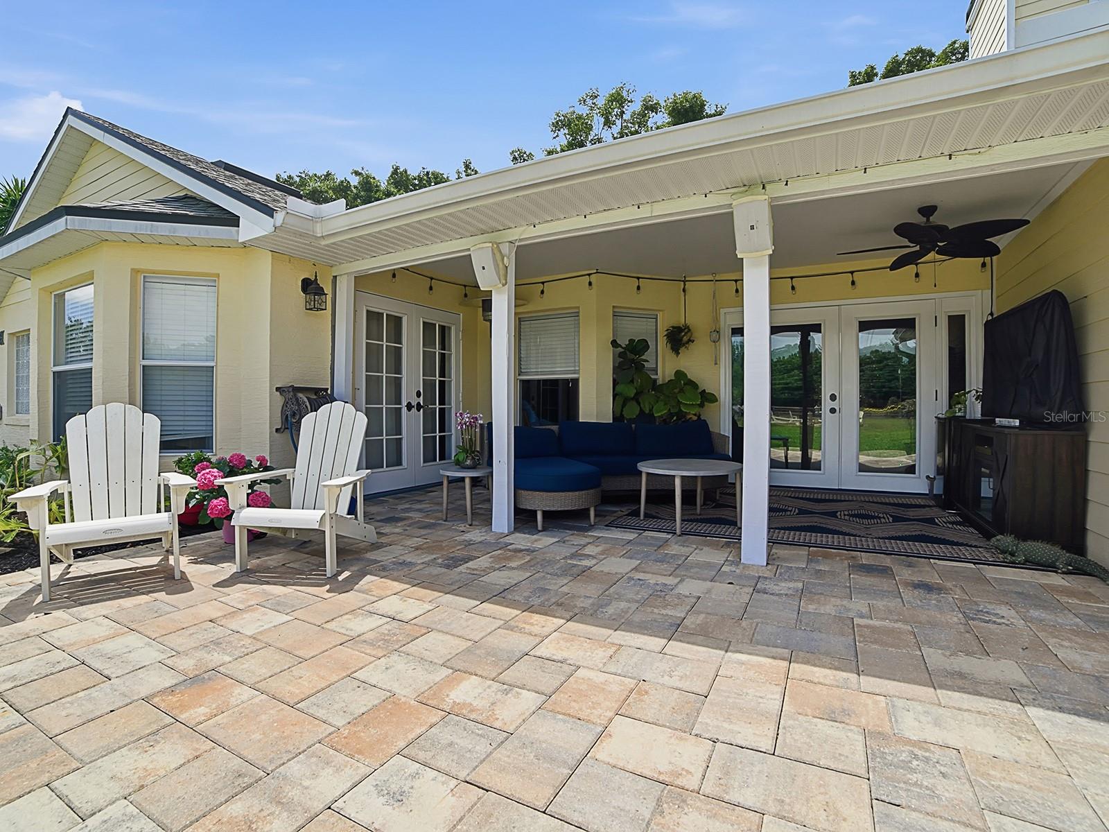 LAURELS MOUNT DORA - Residential
