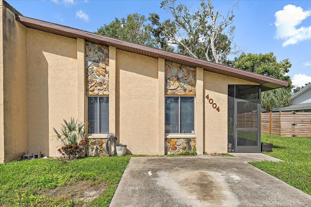 Photo of 4004 8th Street Court E, Bradenton, FL 34208 (MLS # A4665502)