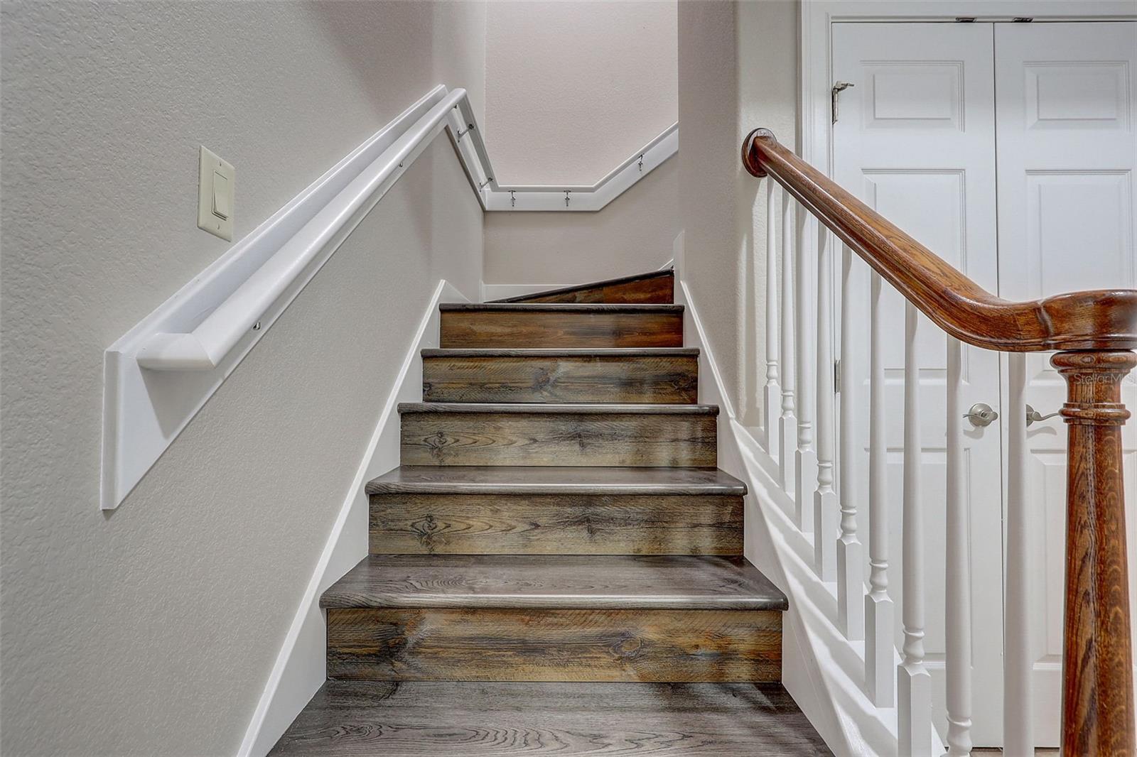 WINDSOR HILL - Residential