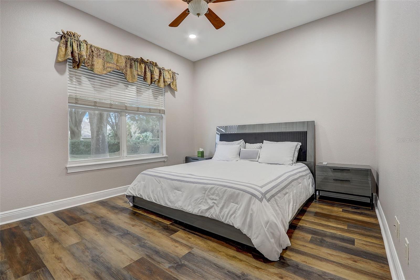 WINDSOR HILL - Residential