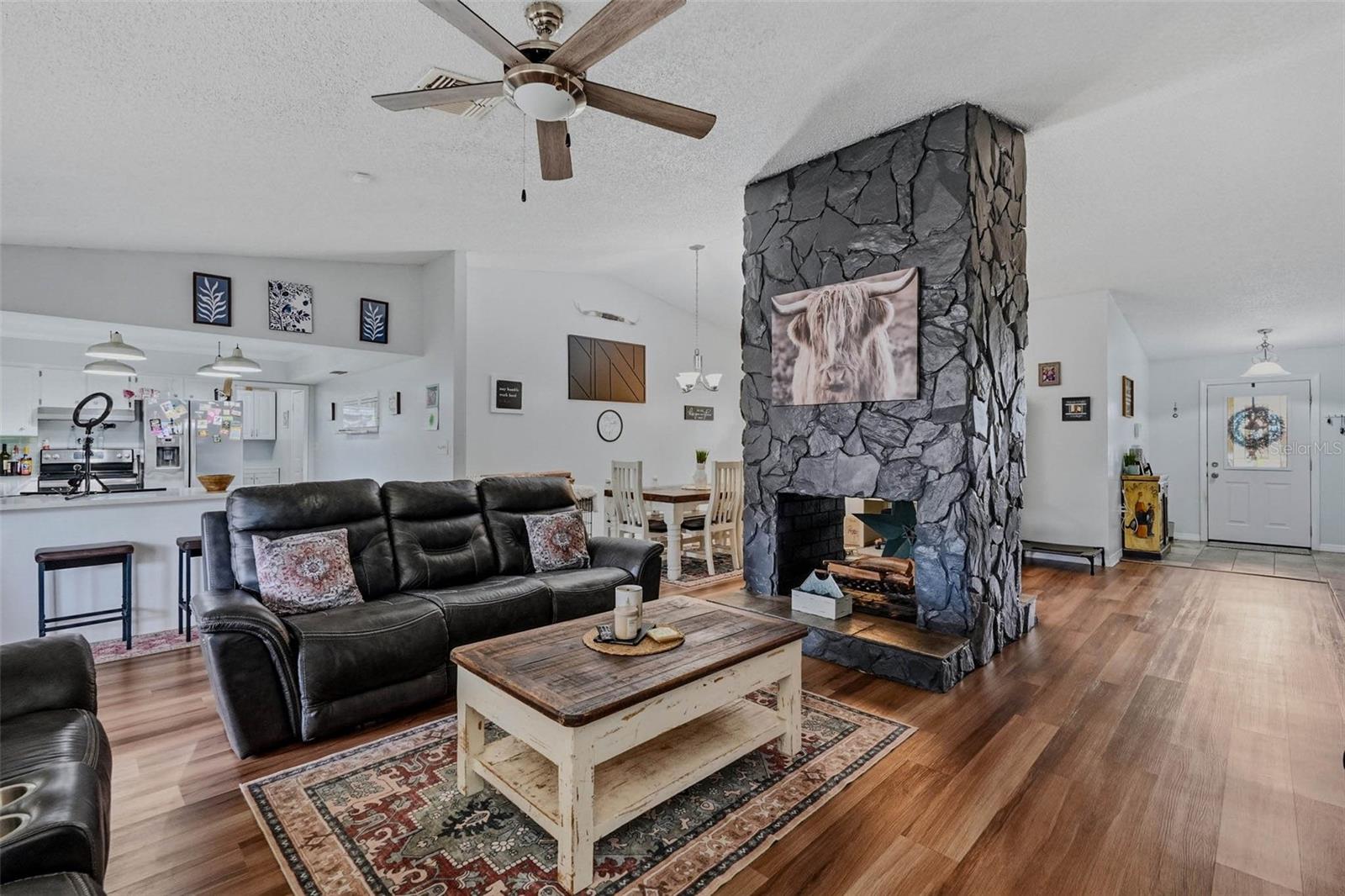 SPRING HILL - Residential