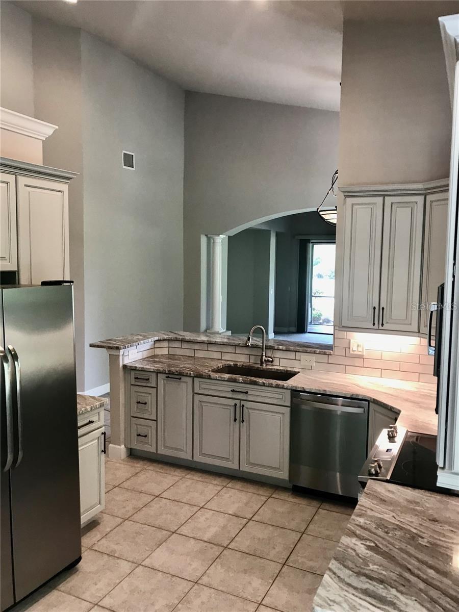 RIVER CLUB AT GRAND HAVEN LOT 5 - Residential