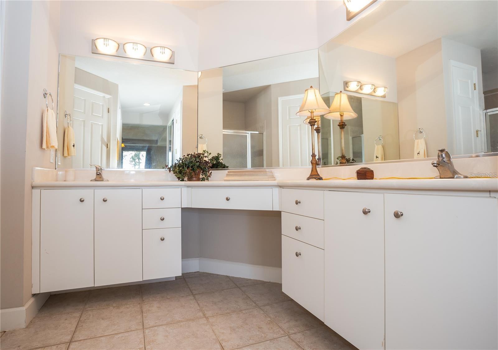 RIVER CLUB AT GRAND HAVEN LOT 5 - Residential